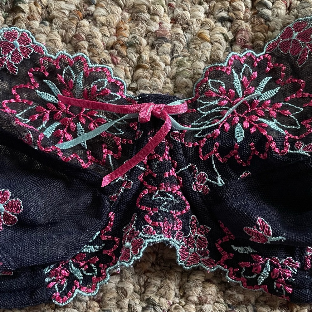 Balconette bra - Picture 8 of 9